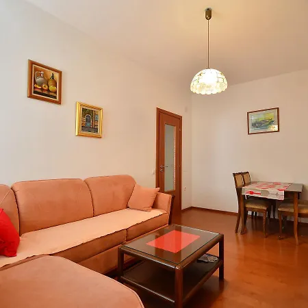 Apartment Tihomir-2 By Interhome *