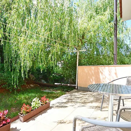 Apartment Tihomir-2 By Interhome Veprinac
